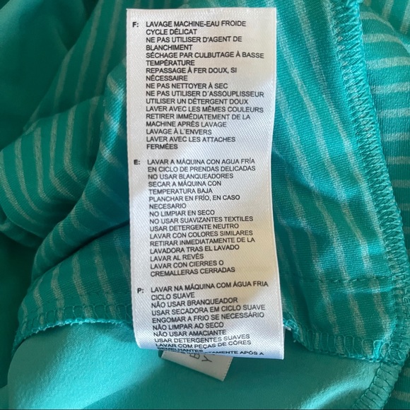 Adidas Lightweight Pullover Sports Top - Picture 10 of 11